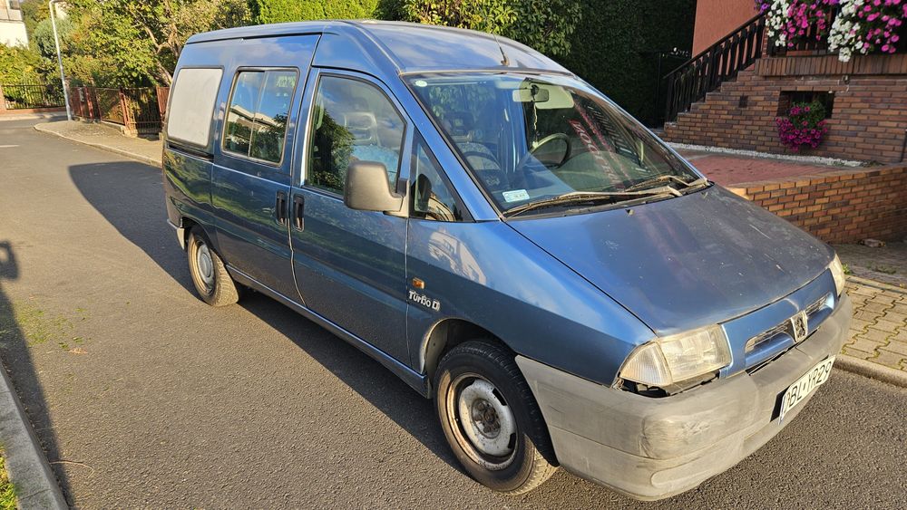 Peugeot Expert 1.9Td, 8 osobowy, gotowy do jazdy.