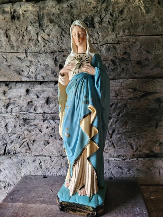 Stara gipsowa figurka Maryja Matka Boska Bolesna