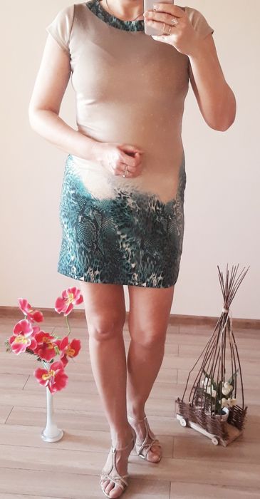 Sukienka r.38/40 T.AT.U