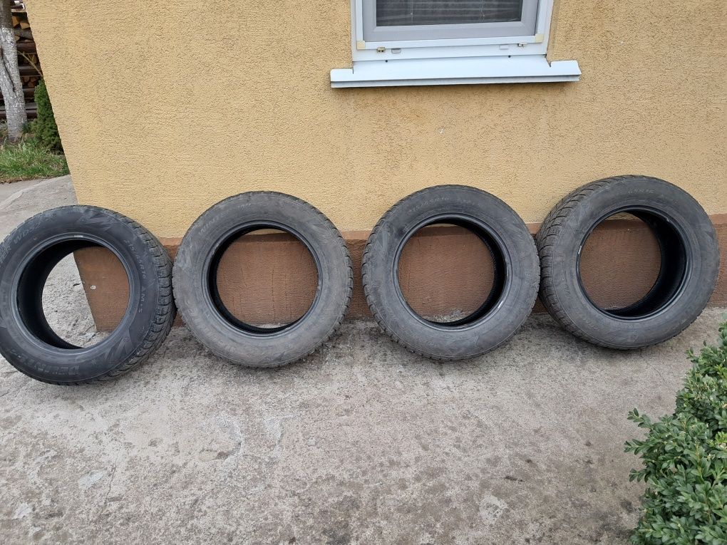Резина 16 зимова б/у