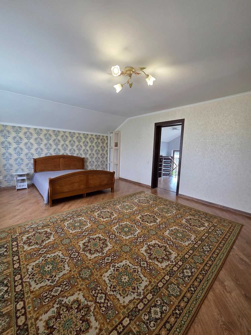 Продаж Сучасного будинку у Гостомелі. Заїжджай і живи!