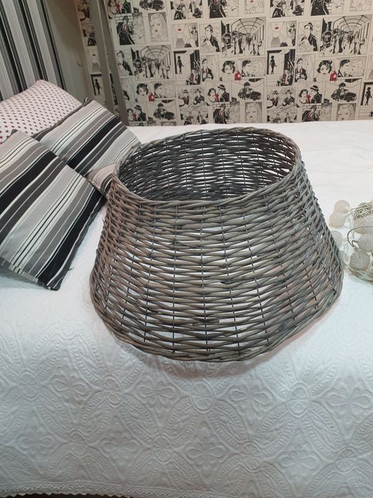 Cesto para "saia" de arvore de Natal, em material natural, ecológico.