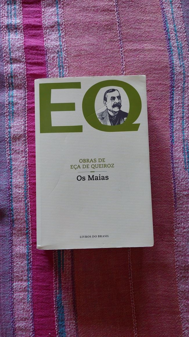 Livro Os Maias de Eça de Queirós