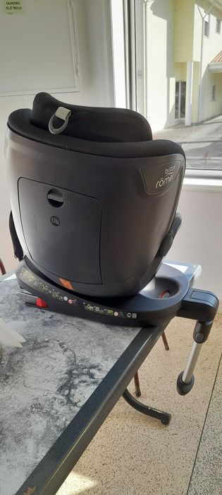 BRITAX RÖMER Cadeira infantil de 0 a 18 kg giratória, com Isofix
