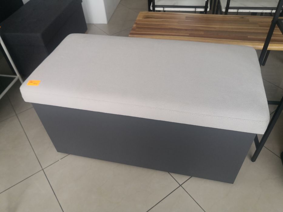 Pufa siedzisko na kółkach schowek