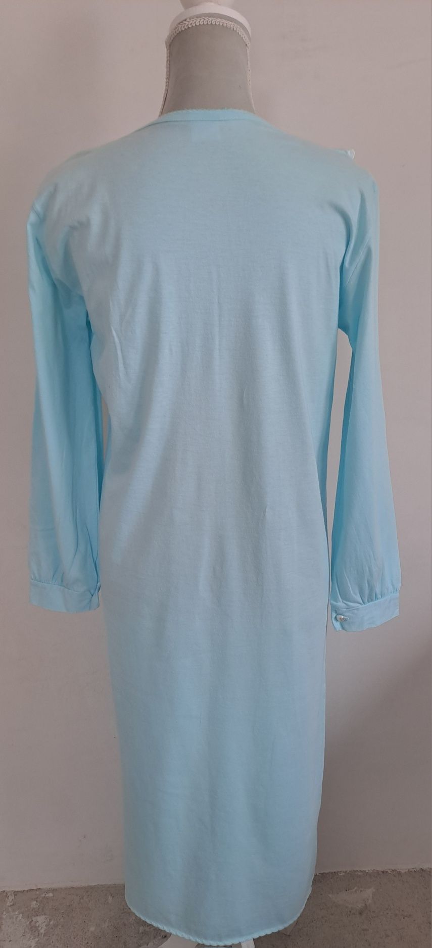 Camisa de noite Nova Tam. M
Lavada apenas uma vez para retirar cheiro