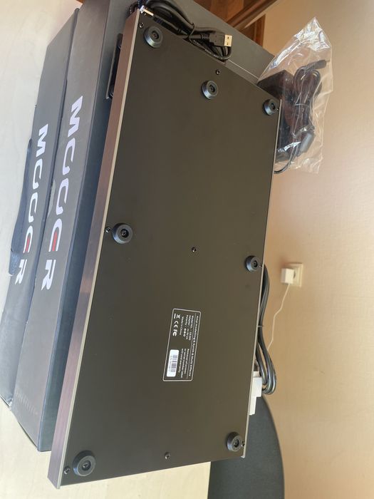 Новий гітарний процесор MOOER GE300