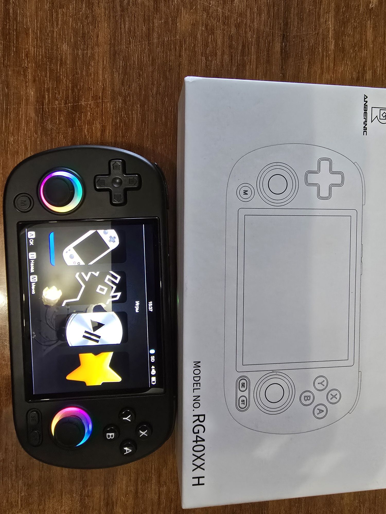 Продам ambernic rg40xx