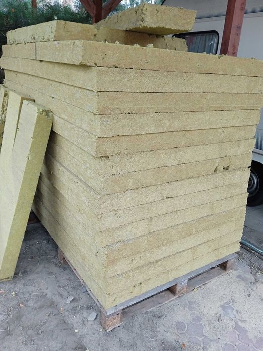Wełna mineralna w arkuszach 200x120x10