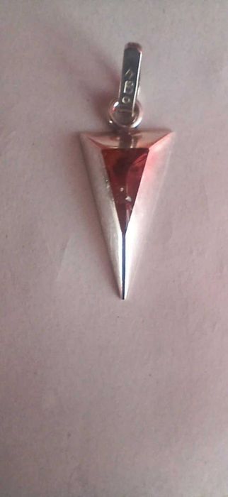 Zawieszka srebrna z bursztynem