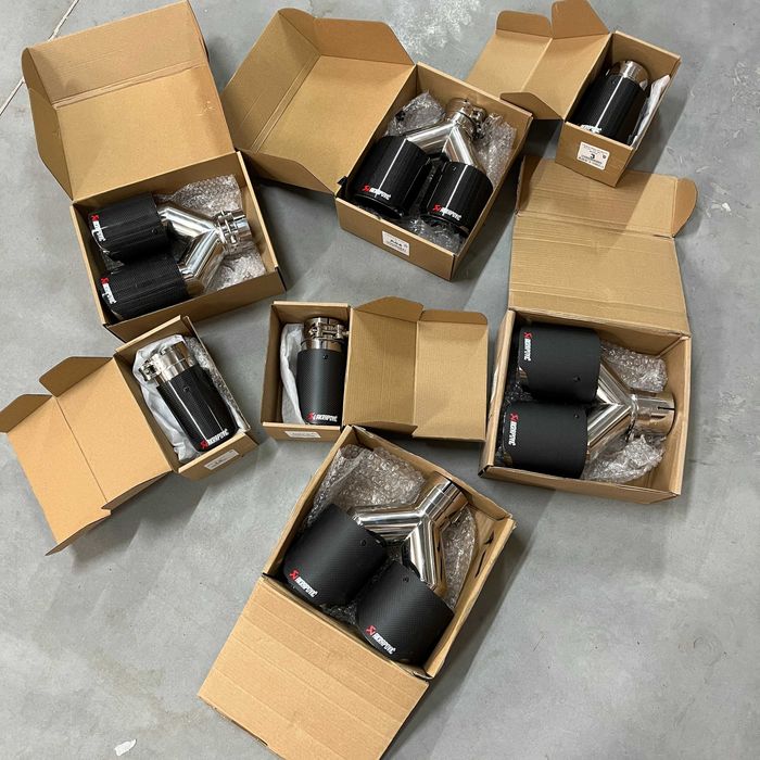 Нові насадки на глушник акраповіч купити акрапович акрапович на машину