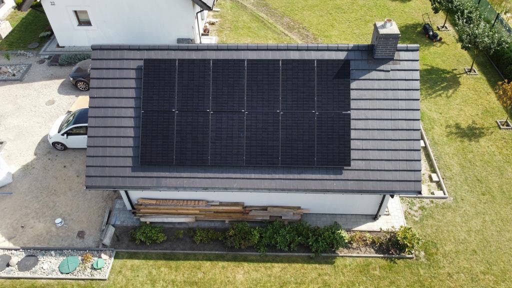 Fotowoltaika 10,235 kWp + 10,24 kWh magazyn energii, szybki montaż