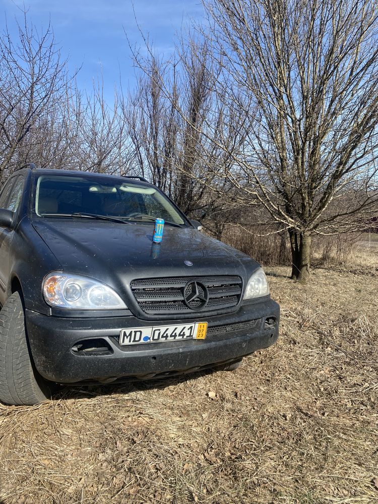 Mercedes ML 270 на німецьких документах