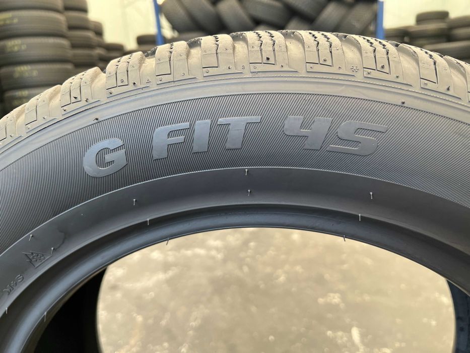 Opona wielosezonowa 235/55/R17 Laufenn G FIT 4S - 1 sztuka