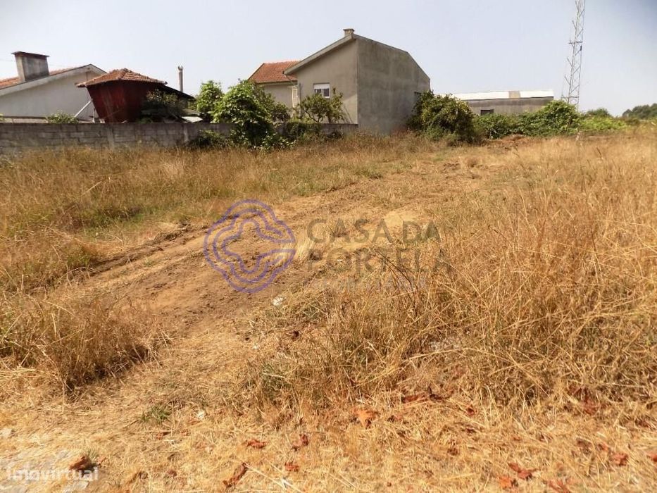 Lote de Terreno já Urbano destinado a Construção de Moradia.