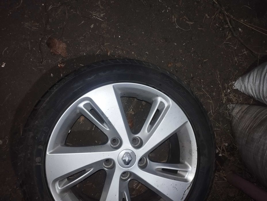 Колеса в сборі 215/50/17