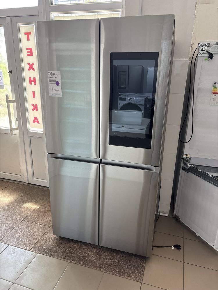 Холодильник SamsungRF65DG9H0EB1EF Family Hub, з вбудованим смарт диспл