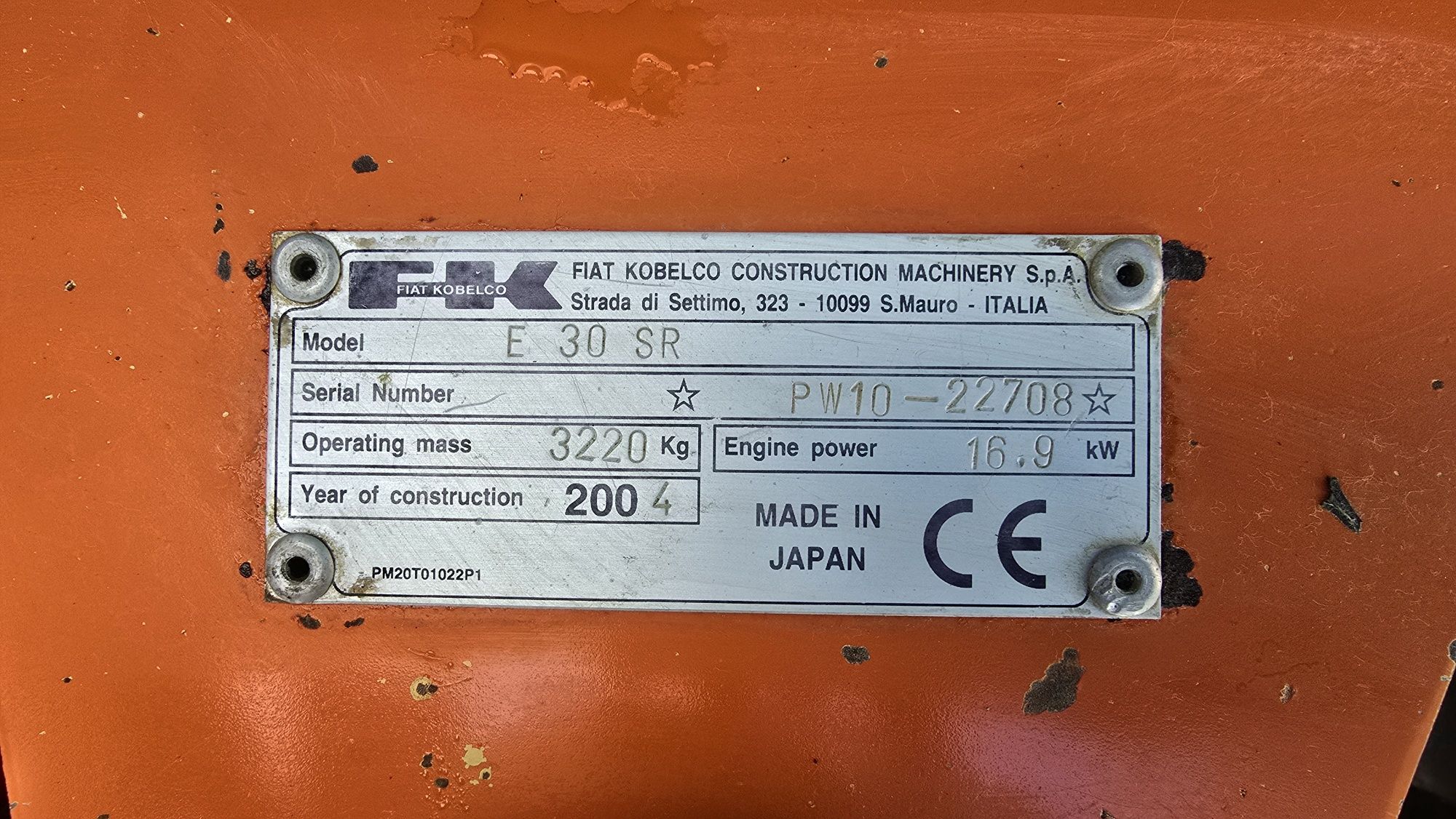 koparka Fiat Kobelco E 30 SR  3200 kg nie hitachi , takeuchi mini