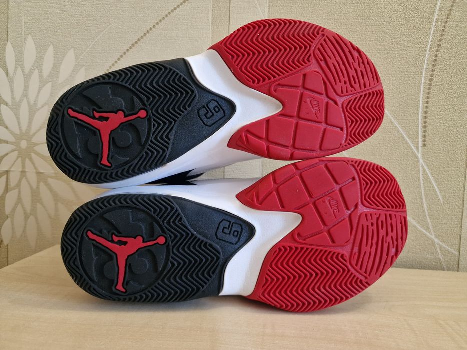 Кросівки Jordan Max Aura 3 оригінал розмір 38.5