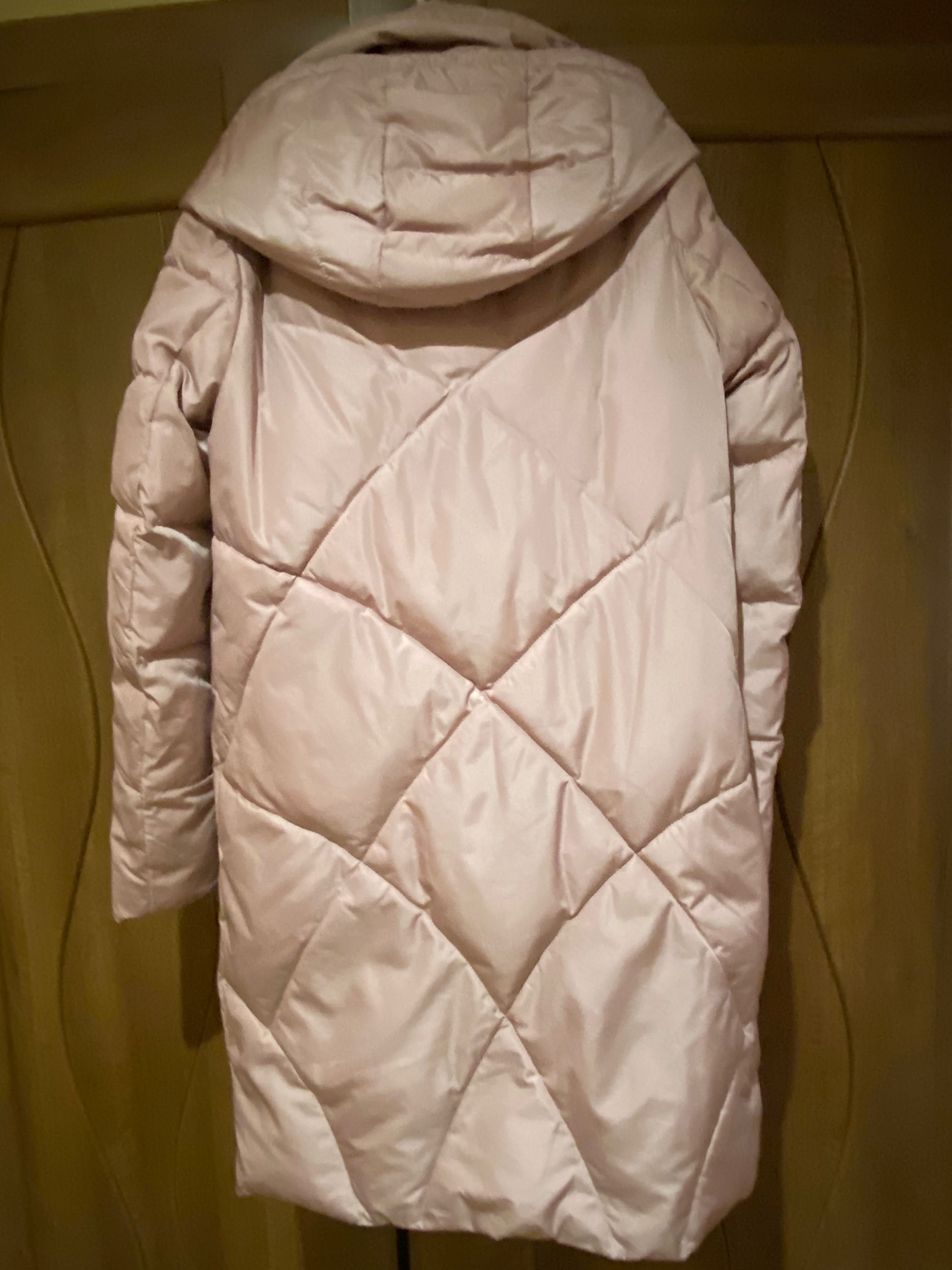 Зимове пальто 42-44 розміру на холофайбері