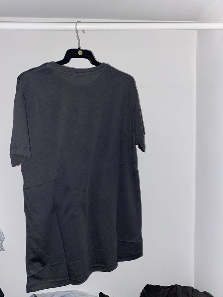 Tshirt preta da Calvin Klein