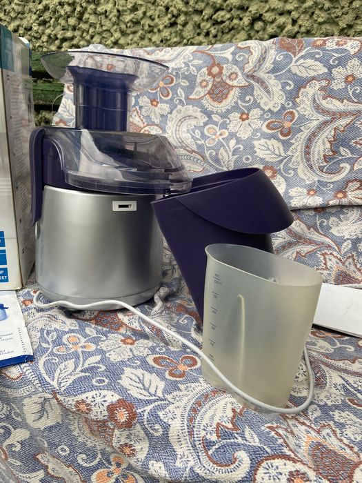 Соковыжималка НОВАЯ Vitek-1610