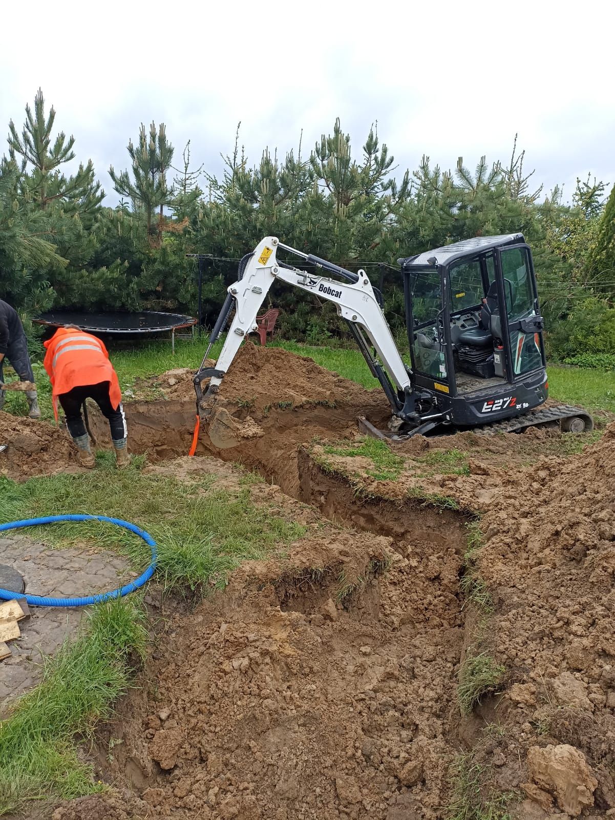 wypożyczalnia wynajem minikoparka mini koparka bobcat jcb cat operator