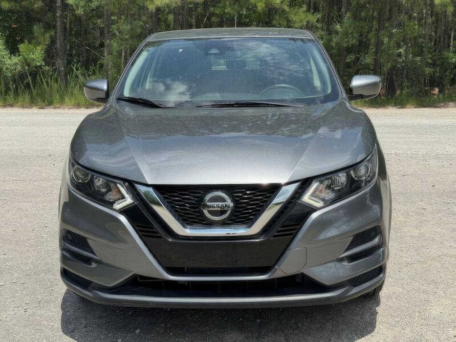 Nissan Rogue Sport      2020