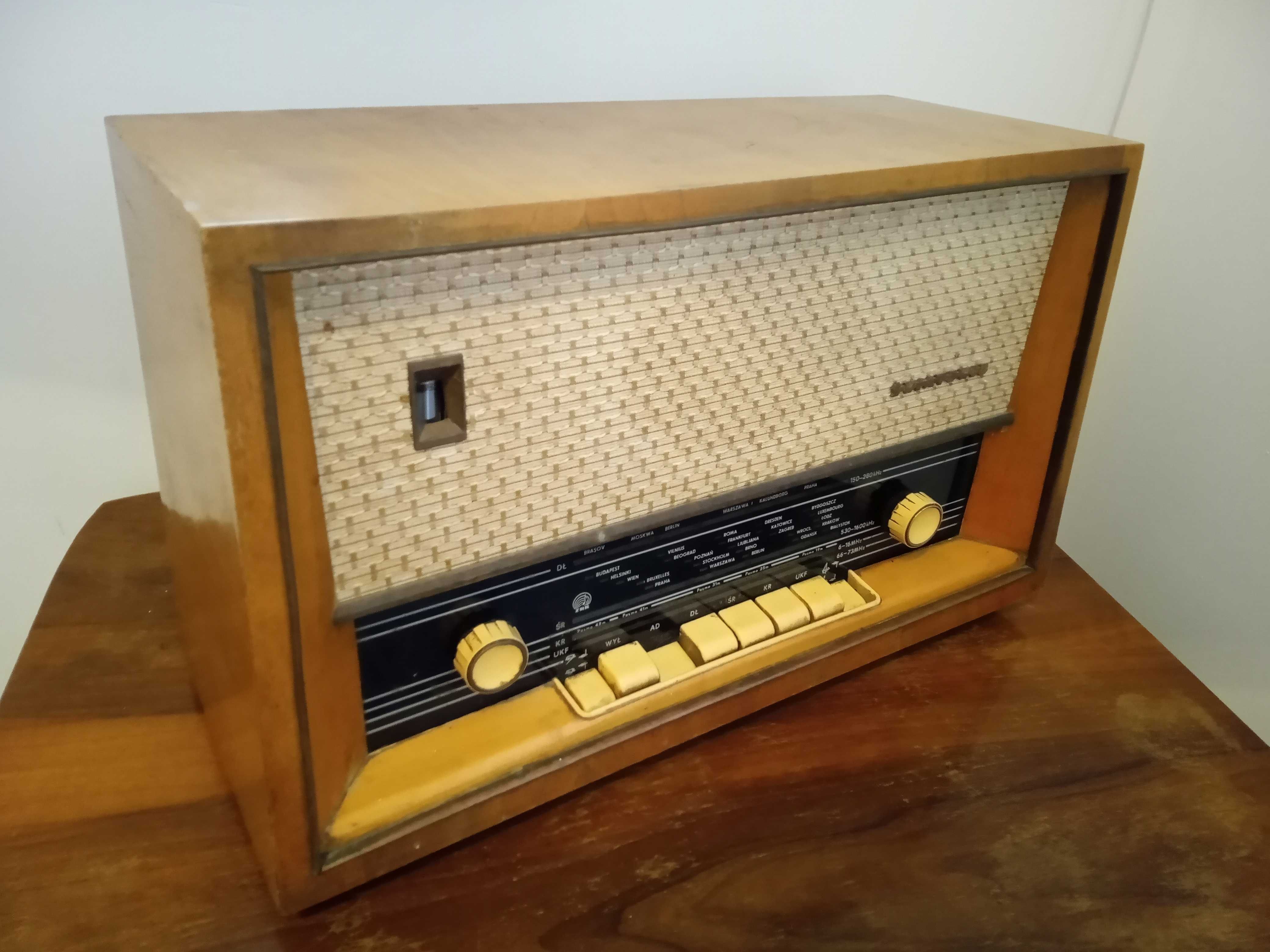 Zabytkowe Radio lampowe Światowid 3201 z funkcją Bluetooth!
