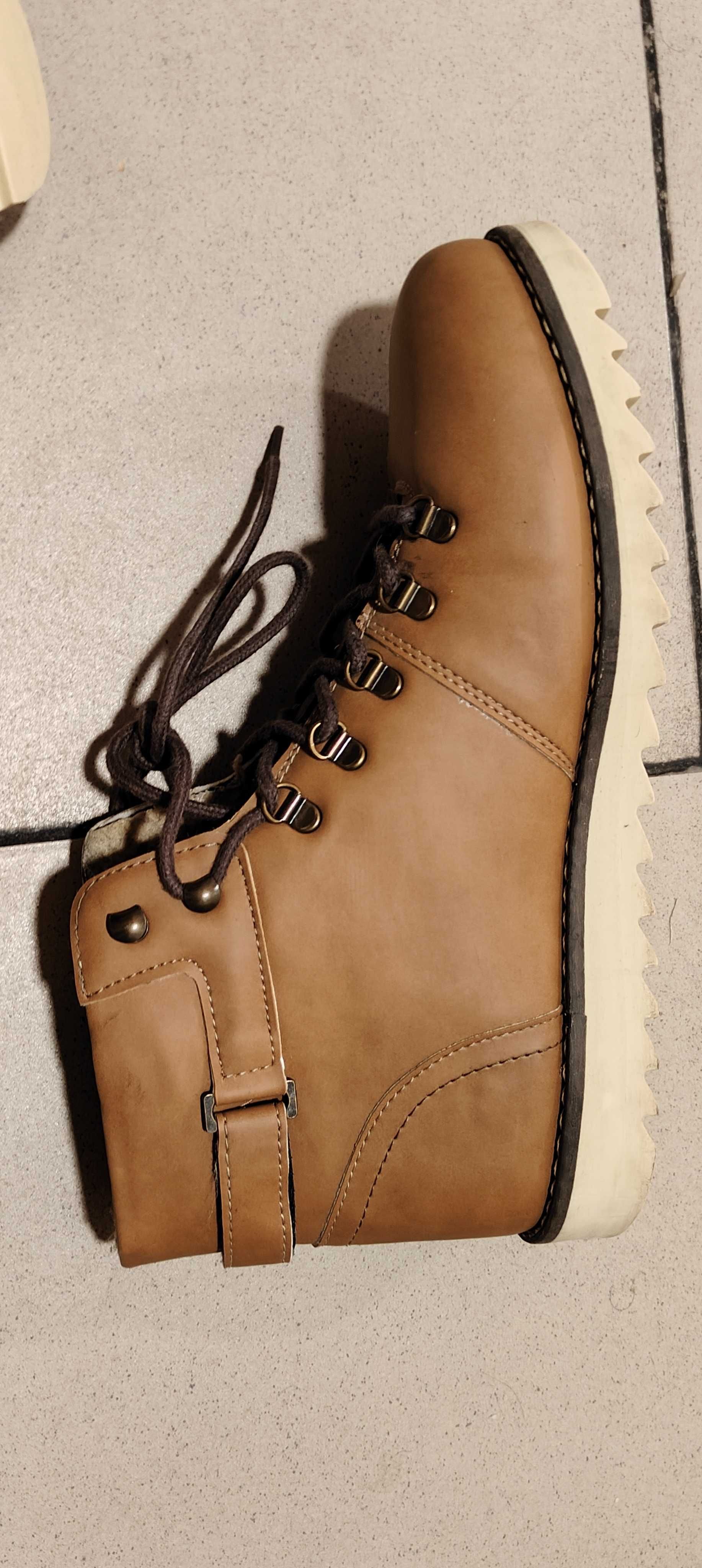 Снігові черевики коричневого кольору, 45 розмір