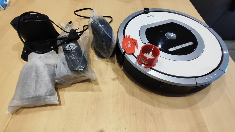 iRobot Roomba 776 usado