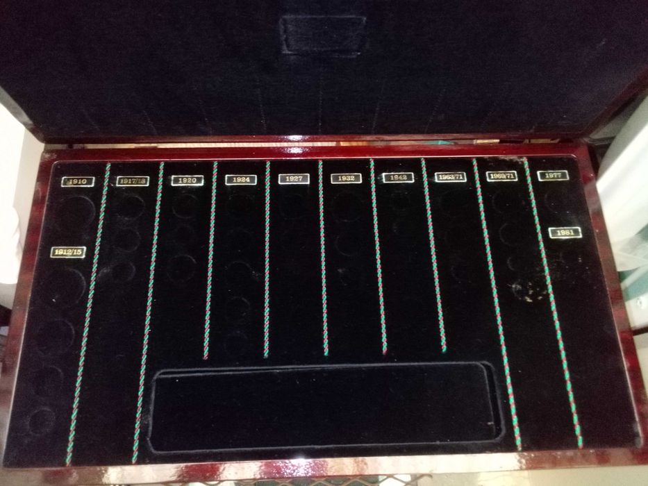 caixa para guardar moedas antigas