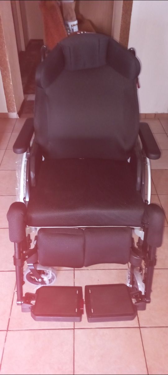 Nowy wózek inwalidzki Netti