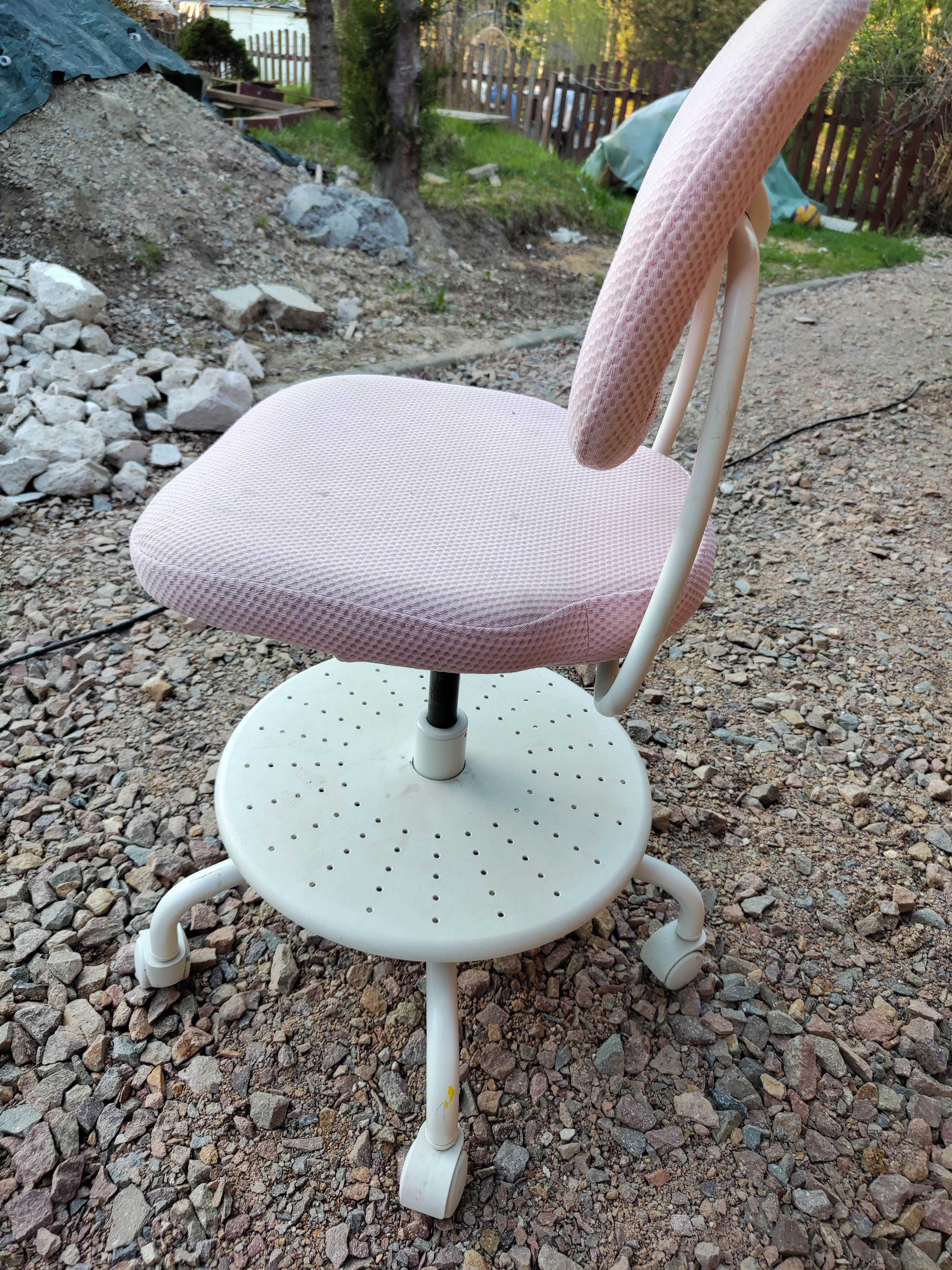Fotel VIMUND Ikea jasnoróżowy