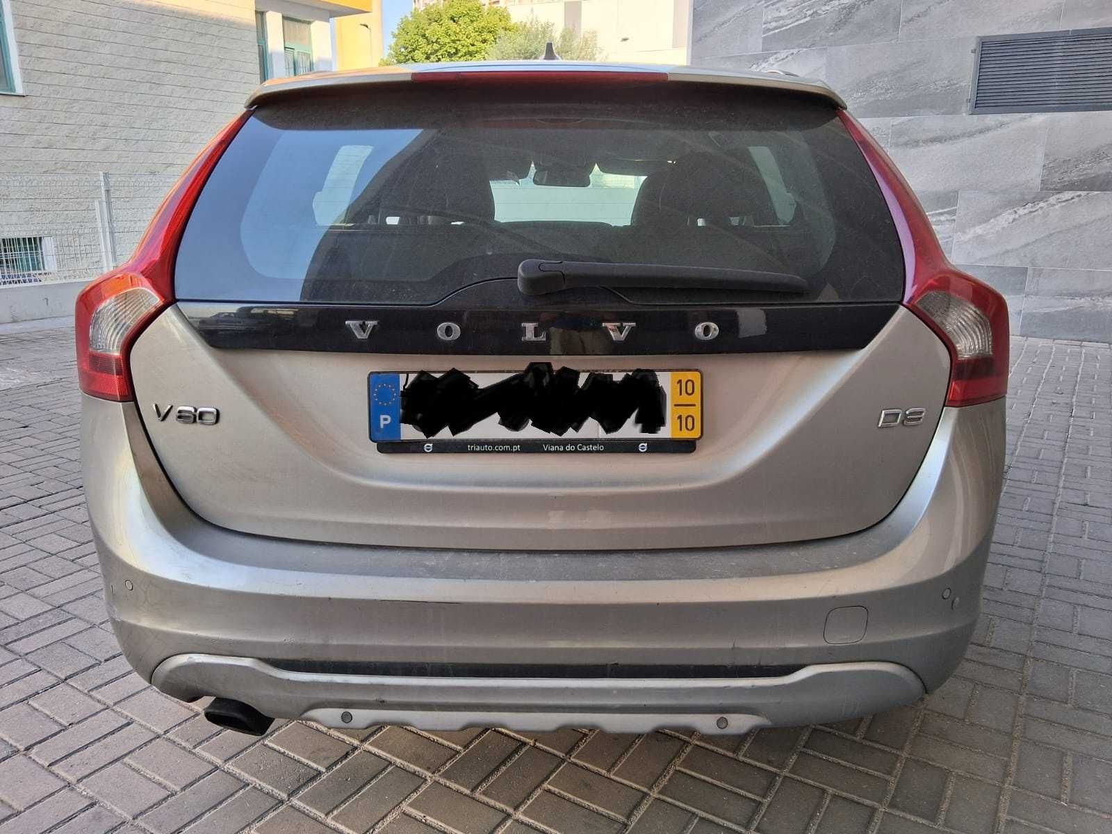 Carrinha Volvo V60 (salvado mas a circular) 5.500€
