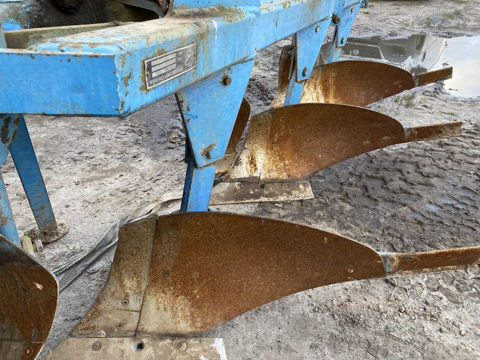 Pług 3 skibowy obrotowy lemken rabewerk frost