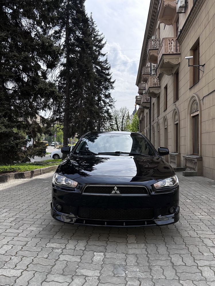 Продам Mitsubishi Lancer X 2.0