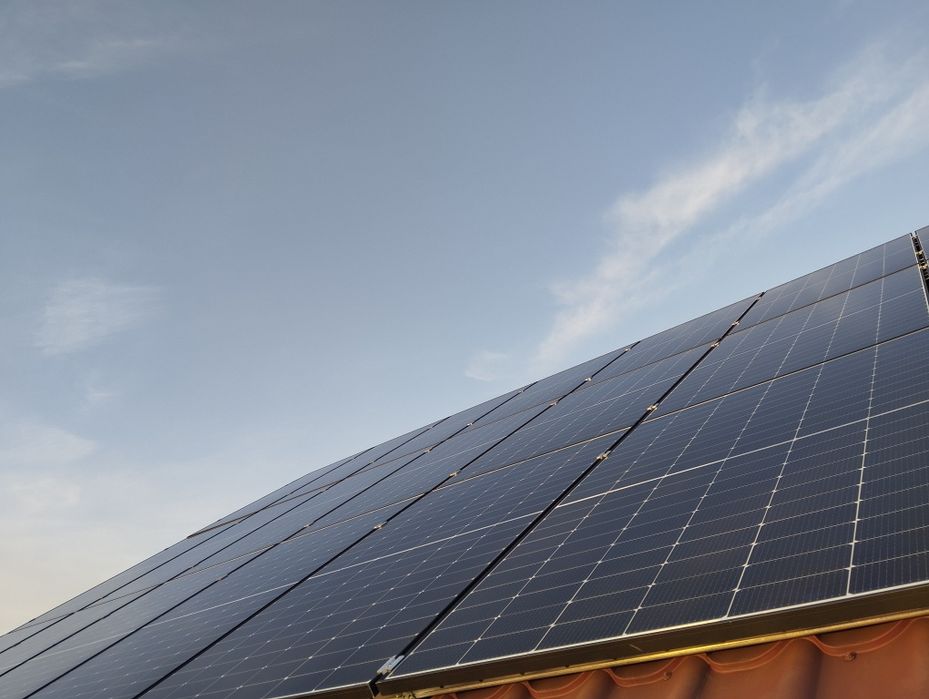 Установка солнечных панелей, подключение, настройка инвертора