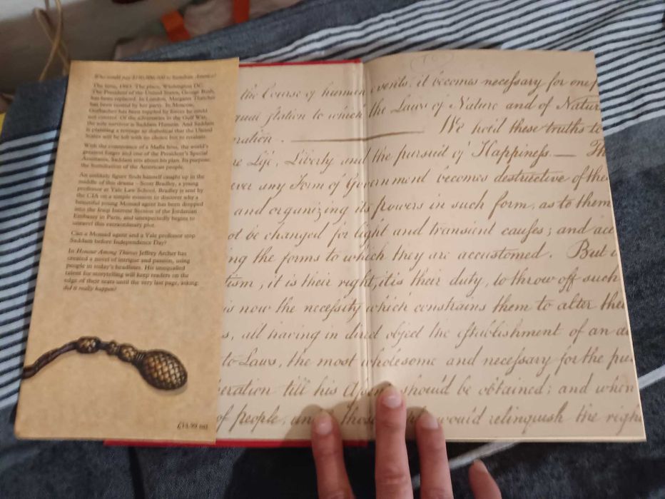 "Honour Among Thieves" de Jeffrey Archer - Ref.: L - 3