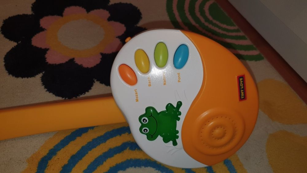 Mobile de bebé com comando