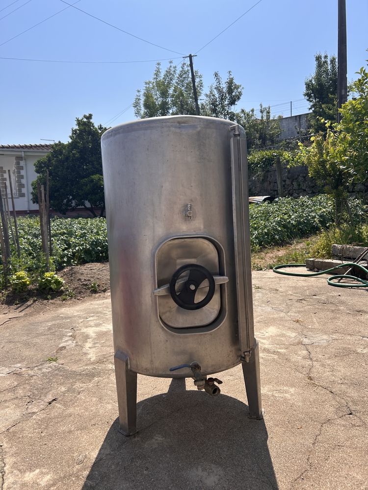 Vende-se 4 cubas