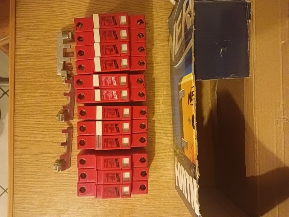 Bezpieczniki Wyłączniki nadpradowe itp automaty trójfazowe