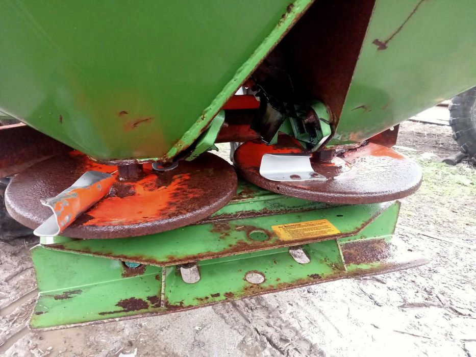 Rozsiewacz nawozów Amazone 603