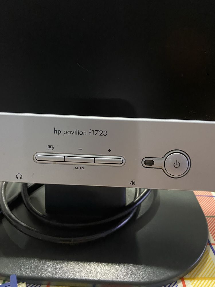 Monitor HP Pavilion f1723