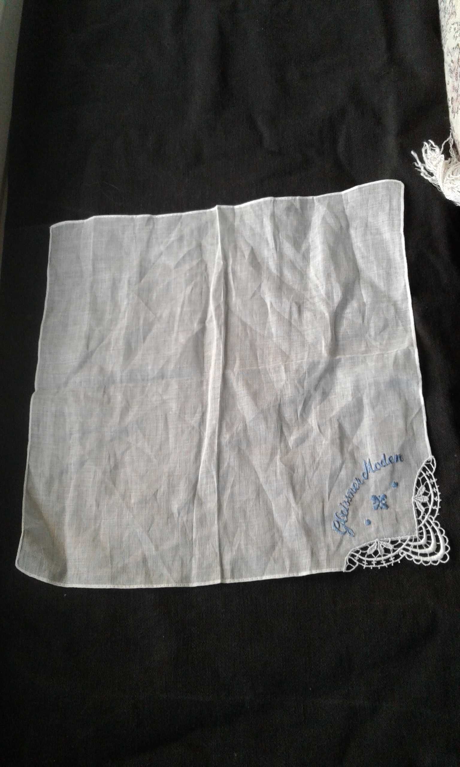 Льняной кружевной белый дамский карманный платочек ,паше с вышивкой