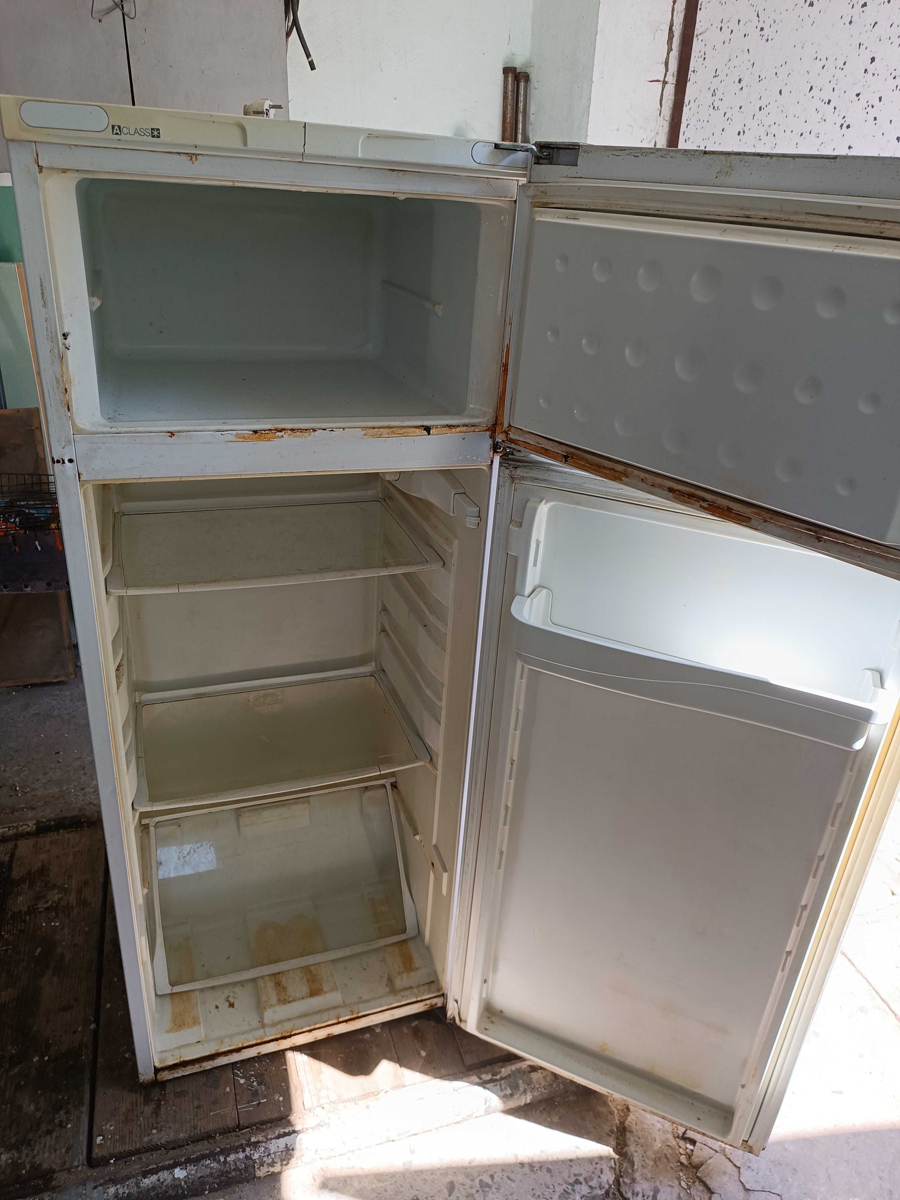 холодильник indesit