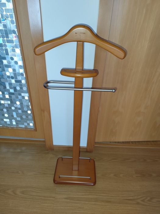 Cabide de pé madeira