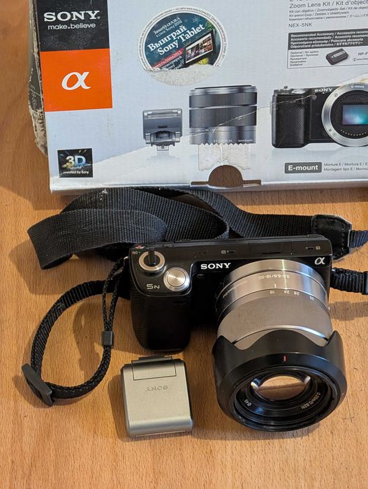 Бездзеркальний цифровий фотоапарат Sony NEX-5N + 18-55/3,5-5,6.