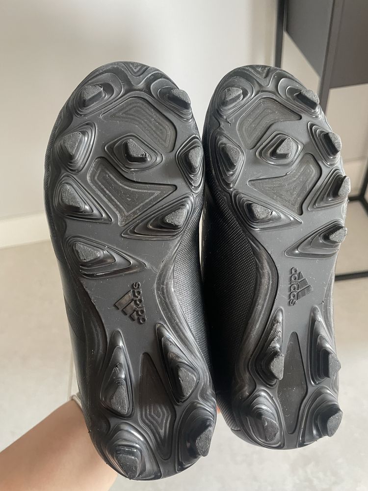 Czarne korki buty piłkarskie ADIDAS Predator 31 jak nowe