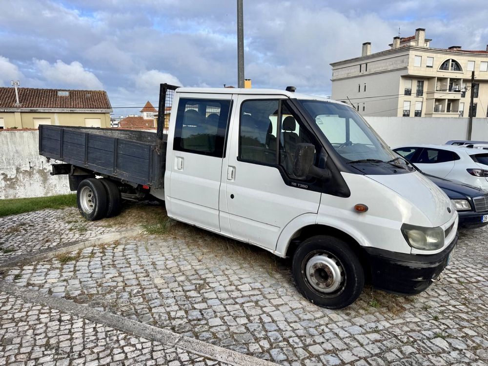 Ford Transit 115 T350 05 – Fiável e pronta a trabalhar